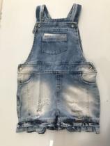 Jardineira aconchego jeans