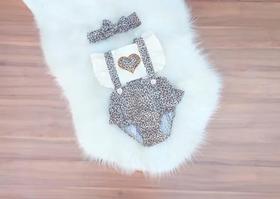 Jardineira Body Romper Bebe Menina Animal Print Oncinha Mesversario Pedrita