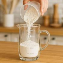 Jarra de vidro safira c/medidor 180ml Jarra de vidro safira c/medidor 180ml