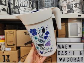 Jarra Ilumina Tupperware 2 Litros com Flores Azuis Jarra Ilumina Tupperware 2 Litros com Flores Azuis