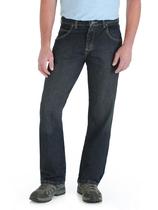 Jeans Wrangler Rugged Wear, relaxados e retos para homens