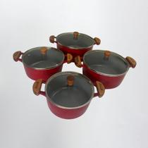 Jogo 4 Caçarolas 18a24cm Injecta Alças Madeira com Tampas de Vidro - Cor: Vermelho Liso Jogo 4 Caçarolas 18a24cm Injecta Alças Madeira com Tampas de Vidro - Cor: Vermelho Liso