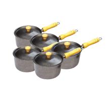 Jogo 5 Panelas Caçarolas Alumínio Preto Cabo de Madeira 16 ao 24 cm Jogo 5 Panelas Caçarolas Alumínio Preto Cabo de Madeira 16 ao 24 cm