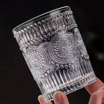 Jogo 6 Copos Vidro Relevo 300ml Retrô Vintage Luxo Elegante Girassol Mandala Baixo Antiderrapante Baixo Whisky Drinks Água Suco Mesa posta Presente Jogo 6 Copos Vidro Relevo 300ml Retrô Vintage Luxo Elegante Girassol Mandala Baixo Antiderrapante Baixo Whisky Drinks Água Suco Mesa posta Presente