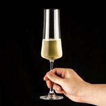 Jogo 6 Taças de Champanhe de Cristal Bohemia Titanium 210ml Espumante Bohemia Jogo 6 Taças de Champanhe de Cristal Bohemia Titanium 210ml Espumante Bohemia