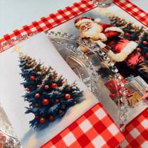 Jogo Americano Coleção NatalPapai Noel e o Charme Rústico do Xadrez de Natal