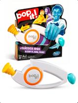 Jogo Bop It Eletrônico Clássico Gira Puxa Hasbro Interativo -