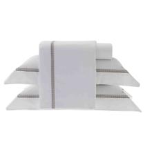 Jogo Cama 4 Peças Queen Bordado Dubai Branco/Fend Kacyumara Jogo Cama 4 Peças Queen Bordado Dubai Branco/Fend Kacyumara