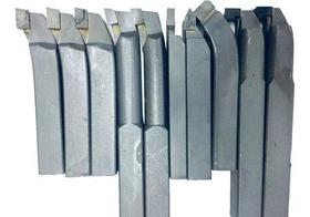 Jogo com 10 Ferramentas Soldadas 12x12mm - Usinagem Profissional Jogo com 10 Ferramentas Soldadas 12x12mm - Usinagem Profissional