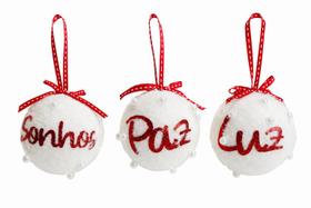 Jogo com 3 Bolas de Natal 8cm com Pérolas e Dizeres Luz Paz Sonhos Jogo com 3 Bolas de Natal 8cm com Pérolas e Dizeres Luz Paz Sonhos