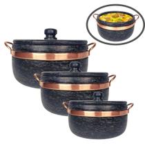 Jogo Com 3 Panelas De Pedra Sabão 500ml, 800ml e 1,5L Jogo Com 3 Panelas De Pedra Sabão 500ml, 800ml e 1,5L