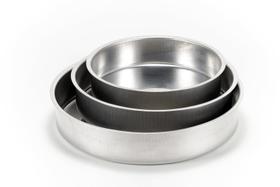 Jogo Conjunto Forma de Assadeiras Redondas 3 Peças - Forma para Bolo e Doces - Assadeira Polida com Alumínio de Alta Qualidade Jogo Conjunto Forma de Assadeiras Redondas 3 Peças - Forma para Bolo e Doces - Assadeira Polida com Alumínio de Alta Qualidade