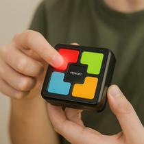 Jogo da Memória Infantil com Luz e Som Crianças UNIK Multicolorido Jogo da Memória Infantil com Luz e Som Crianças UNIK Multicolorido