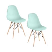 Jogo de 2 Cadeiras Charles Eames Wood Design Eiffel Azul Surf Jogo de 2 Cadeiras Charles Eames Wood Design Eiffel Azul Surf