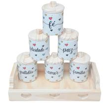 Jogo de 6 Potes Multi-Uso de 300ml com Frases Motivacionais e Bandeja de Pinus - Kit de Porcelana