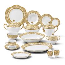 Jogo de Aparelho de Jantar em Porcelana Branca e Arabescos Filetados à Ouro 62 Peças 45x63x57cm Jogo de Aparelho de Jantar em Porcelana Branca e Arabescos Filetados à Ouro 62 Peças 45x63x57cm