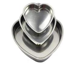 Jogo De Assadeira Forma De Coração Alumínio Grosso (3 Peças) Jogo De Assadeira Forma De Coração Alumínio Grosso (3 Peças)