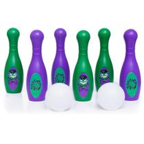 Jogo de Boliche Infantil Hulk 8 Peças Brinquedo Educativo Super Heróis 6 Pinos 2 Bolas Criança Família Festa Divertido Jogo de Boliche Infantil Hulk 8 Peças Brinquedo Educativo Super Heróis 6 Pinos 2 Bolas Criança Família Festa Divertido