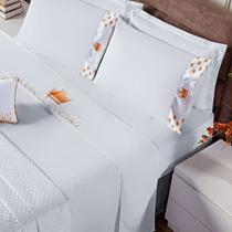 Jogo de Cama Hotelaria Liso Branco c/ Logotipo Personalizável - Casal Padrão 04 Peças Micropercal 180 Fios Jogo de Cama Hotelaria Liso Branco c/ Logotipo Personalizável - Casal Padrão 04 Peças Micropercal 180 Fios