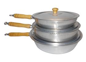 Jogo De Frigideiras Alumínio Batido Fundido N22/24/26 Com Tampa Jogo De Frigideiras Alumínio Batido Fundido N22/24/26 Com Tampa