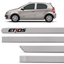 Jogo De Friso Lateral Etios 2012 A 2019 Prata Premium Cor Original Grafia Dupla Face