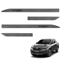 Jogo de Friso Lateral Strada CD 2020 a 2026 Cinza Silverstone Jogo de Friso Lateral Strada CD 2020 a 2026 Cinza Silverstone