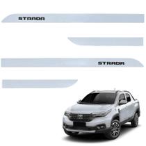 Jogo de Friso Lateral Strada CD 2020 a 2026 Cinza Strato Jogo de Friso Lateral Strada CD 2020 a 2026 Cinza Strato