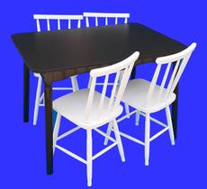 Jogo de Jantar Colonial Brisa Mesa 110X80 cm Preta + 04 Cadeiras Branca Rustico