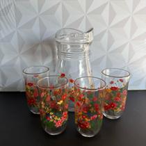 Jogo de jarra com 4 copos de vidro decorado jardim com flores vermelho 5 peças para suco mesa