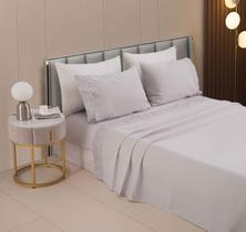 Jogo de Lençol King 4 Peças Golden Bordado 300 Fios Lese Bordado Inglês 1,93m x 2,03m Jogo de Lençol King 4 Peças Golden Bordado 300 Fios Lese Bordado Inglês 1,93m x 2,03m