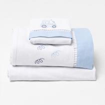 Jogo de Lençol para Berço Bordado Trator - Azul Jogo de Lençol para Berço Bordado Trator - Azul