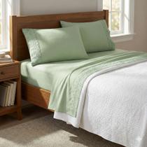 Jogo de Lençol Solteiro 3 peças Micropercal 200 Fios Com Bordado Ingles Nobless Cor:Verde Folha