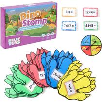 Jogo de matemática Melby Toys Dino Stomp com 144 cartões flash de multiplicação e divisão Jogo de matemática Melby Toys Dino Stomp com 144 cartões flash de multiplicação e divisão