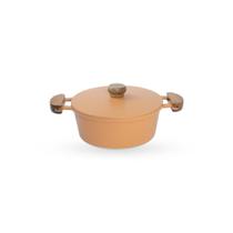 Jogo de Panelas 5 Peças De Alumínio Fundido Com Alça De Madeira e Tampa De Alumínio + Chaleira Nº 16 - Cor Noz Moscada
