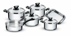 Jogo de Panelas Solar Baquelite 6 Peças em Aço Inox Fundo Triplo com Cabos e Alças de Baquelite Tramontina 65720/000 Jogo de Panelas Solar Baquelite 6 Peças em Aço Inox Fundo Triplo com Cabos e Alças de Baquelite Tramontina 65720/000