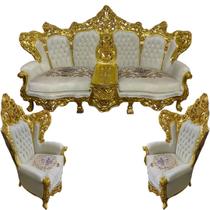 Jogo de Sofá Clássico com Par de Poltronas Bege e Dourado Ideal para Sala e Hall Jogo de Sofá Clássico com Par de Poltronas Bege e Dourado Ideal para Sala e Hall