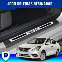 Jogo de Soleiras Resinadas Nissan Versa Kit Jogo de Soleiras Resinadas Nissan Versa Kit