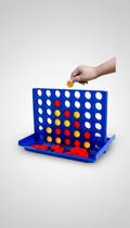 Jogo de Tabuleiro Conecta 4 em Linha