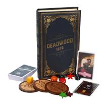 Jogo de Tabuleiro Facade Games Deadwood 1876 Old West 2-9 jogadores