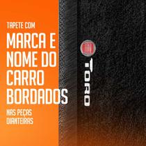 Jogo de Tapetes Carpete Fiat Toro 2016 2017 2018 2019 2020 Preto Grafite com Grafia Logo 5 Peças