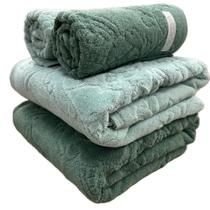 Jogo de Toalha Banhão Gigante Atlântica Barra Veludo 100% Algodão Fio Penteado Alto Relevo Jogo de Toalha Banhão Gigante Atlântica Barra Veludo 100% Algodão Fio Penteado Alto Relevo