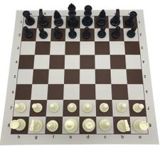 Jogo de Xadrez com tabuleiro e peças