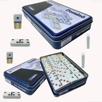 Jogo Dominó Profissional Grande Osso Resina Pinos Coloridos Estojo Lata Jogo de Raciocínio Estrategia lógica e a concentração Jogo Dominó Profissional Grande Osso Resina Pinos Coloridos Estojo Lata Jogo de Raciocínio Estrategia lógica e a concentração