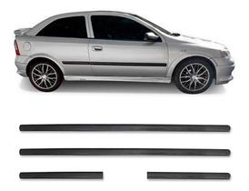 Jogo friso lateral astra 2pts 1998 a 2002 hatch 4pcs preto Jogo friso lateral astra 2pts 1998 a 2002 hatch 4pcs preto