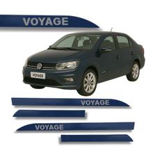 Jogo Friso Lateral Voyage Ponta Faca com Grafia Cores Volks