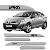 Jogo Friso Slim Lateral Toyota Yaris Hatch Sedan Original com Grafia Cores