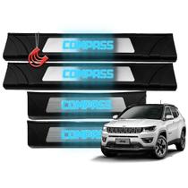 Jogo Kit Soleiras 4 Portas Jeep Compass 2017/ Protetora Iluminada Luz Led com Aço Escovado Adesiva