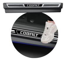 Jogo Soleira Premium Elegance Chevrolet Cobalt 2012 a 2021 - ( Vinil + Resinada 4 Peças )