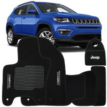 Jogo Tapete Automotivo Carpete + Lixeira Compass 2016 à 2025 Soft Logo Bordado Preto 6 Peças