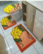 Jogo tapete Banheiro 3 Peças Frufru Antiderrapante, Lavável, Artesanal e Aconchegante